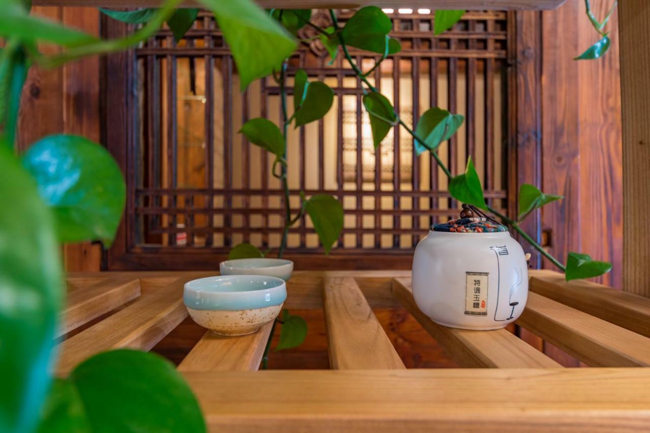 Yunxianju Tea Culture Theme Hotel Kunming Exterior photo