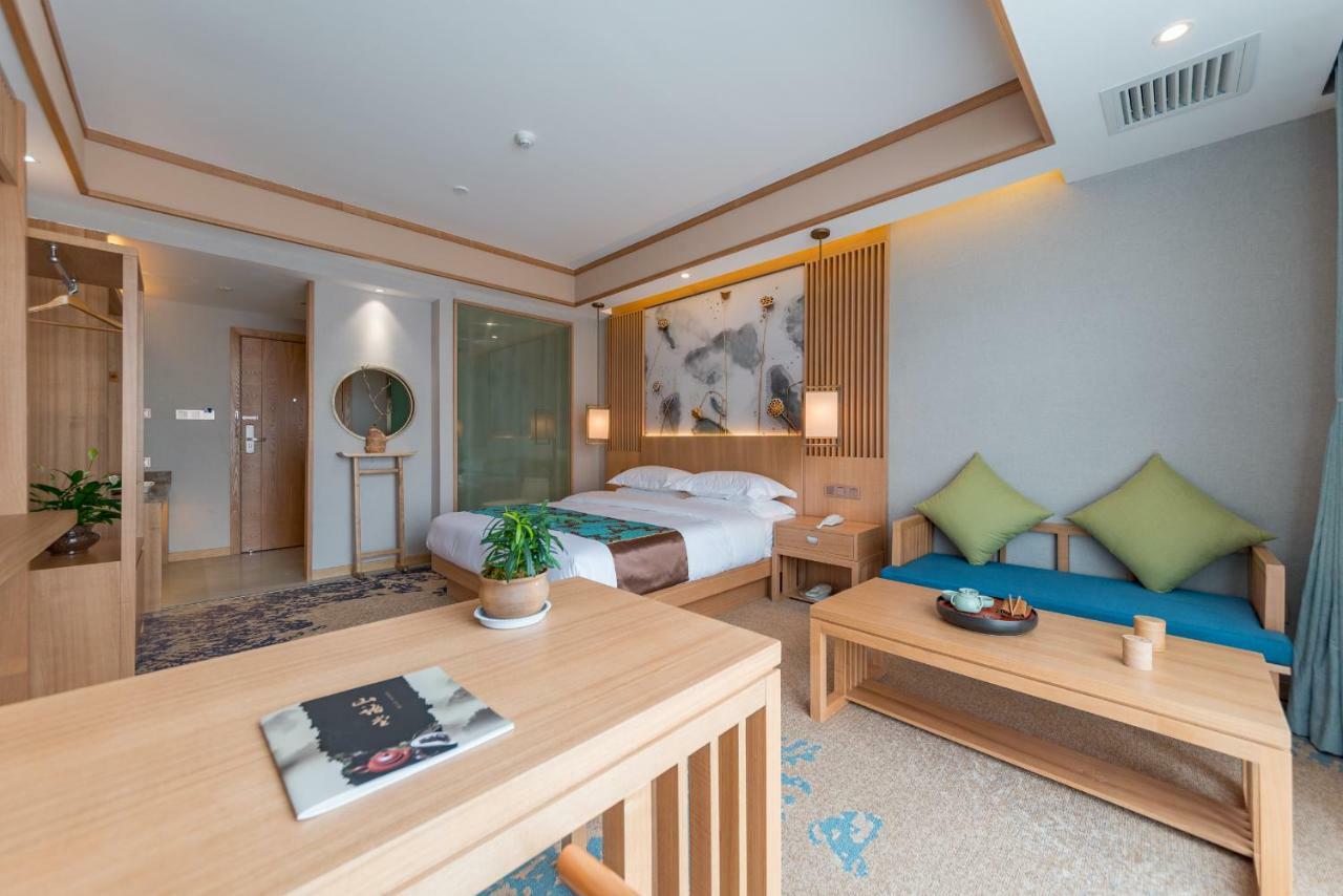 Yunxianju Tea Culture Theme Hotel Kunming Exterior photo