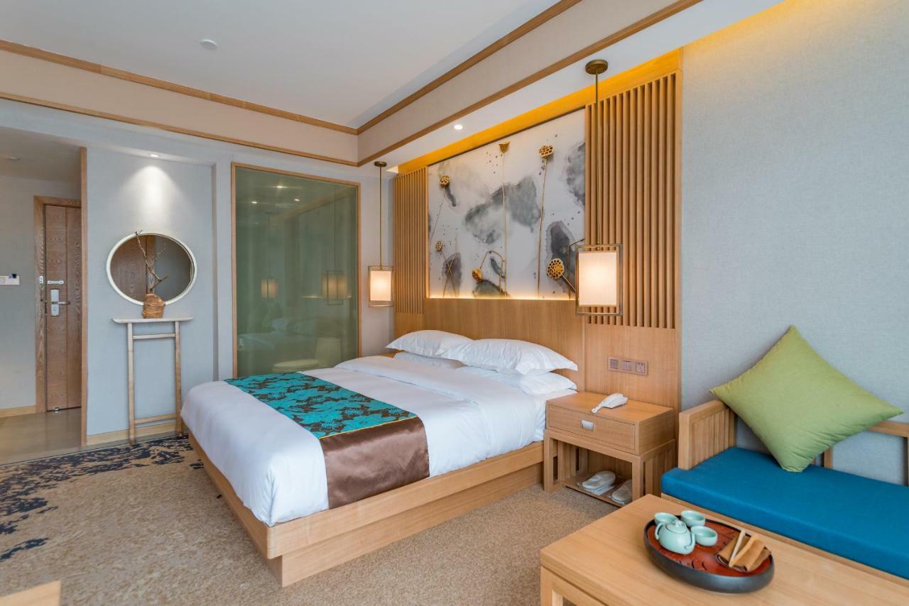 Yunxianju Tea Culture Theme Hotel Kunming Exterior photo